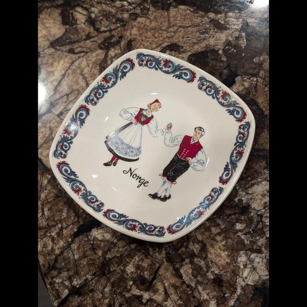 Collectable Plate from Norway - Picture 2 of 8